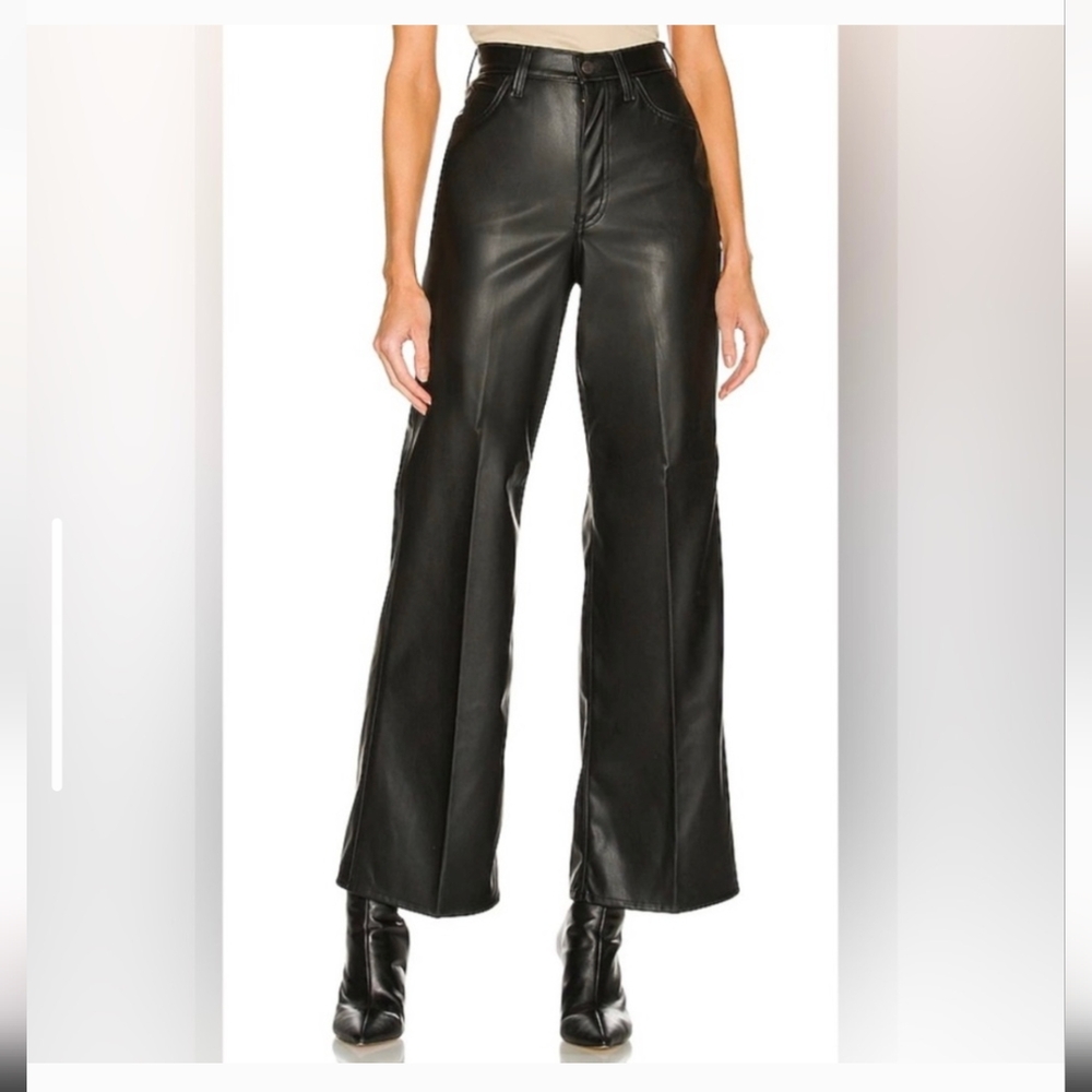 Levi High waisted 70's flare pants leather sz 27